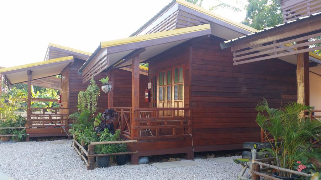 Happy Guesthouse Bungalow Sukhothaï Extérieur photo