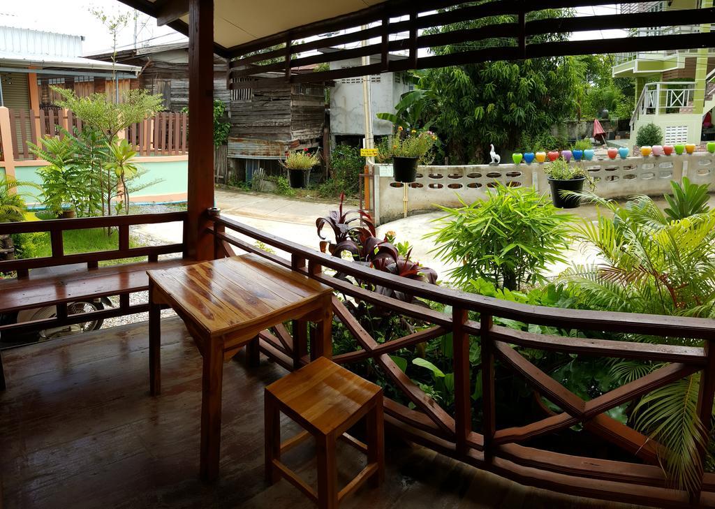 Happy Guesthouse Bungalow Sukhothaï Extérieur photo